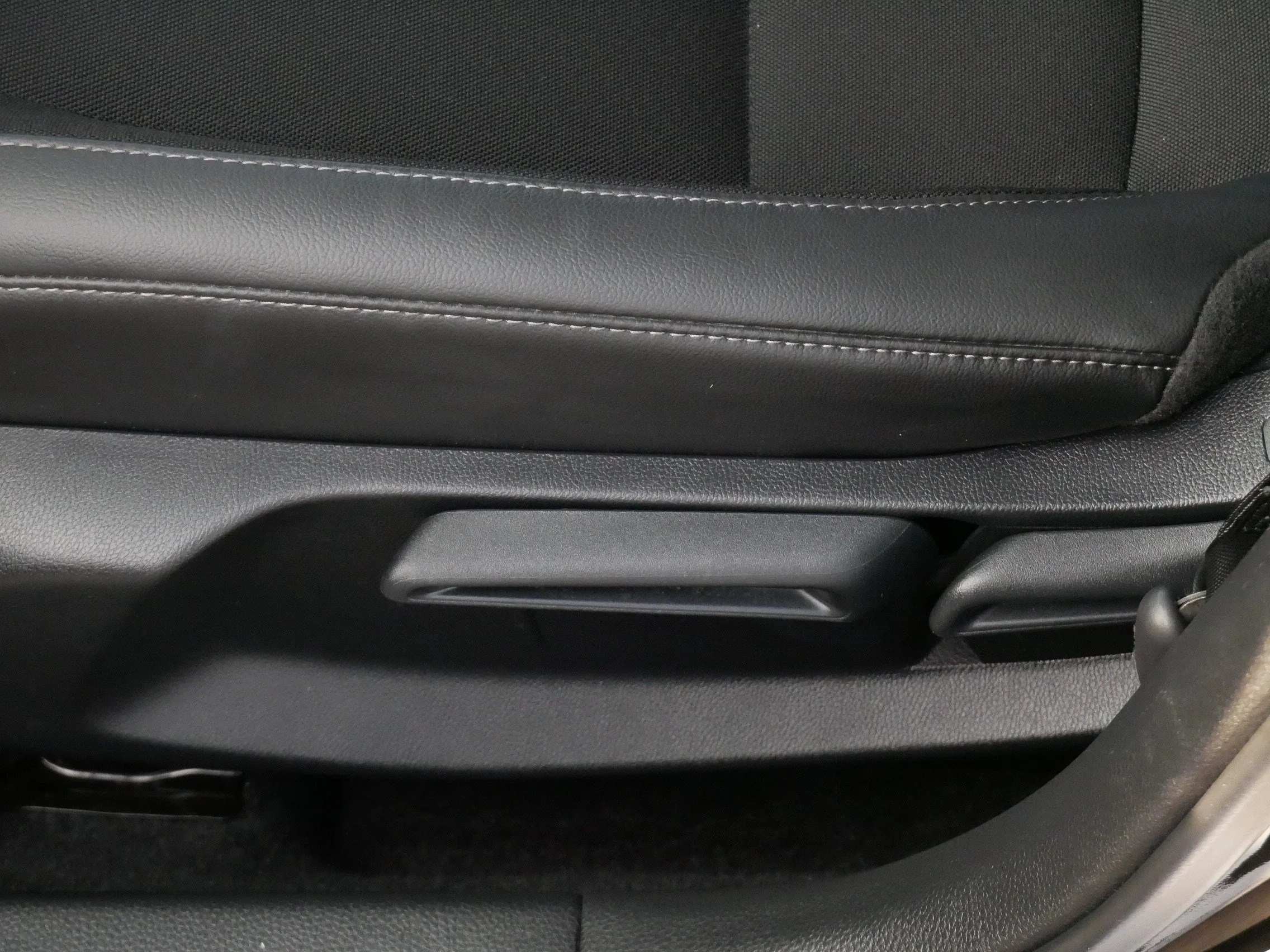 Used 2025 Crystal Black Pearl Honda Sport image 20