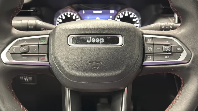 Used 2023 Diamond Black Jeep Trailhawk image 14