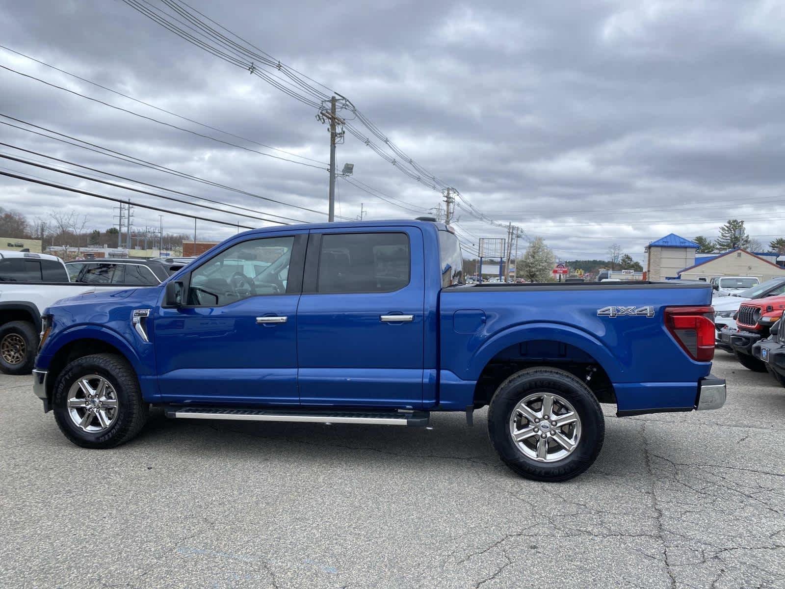Certified Used 2025 Atlas Blue Ford XLT image 7