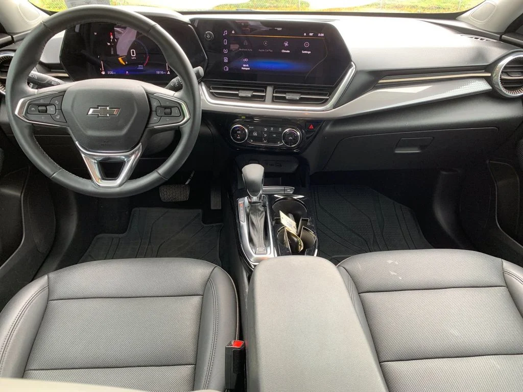 Used 2024 White Chevrolet ACTIV image 16