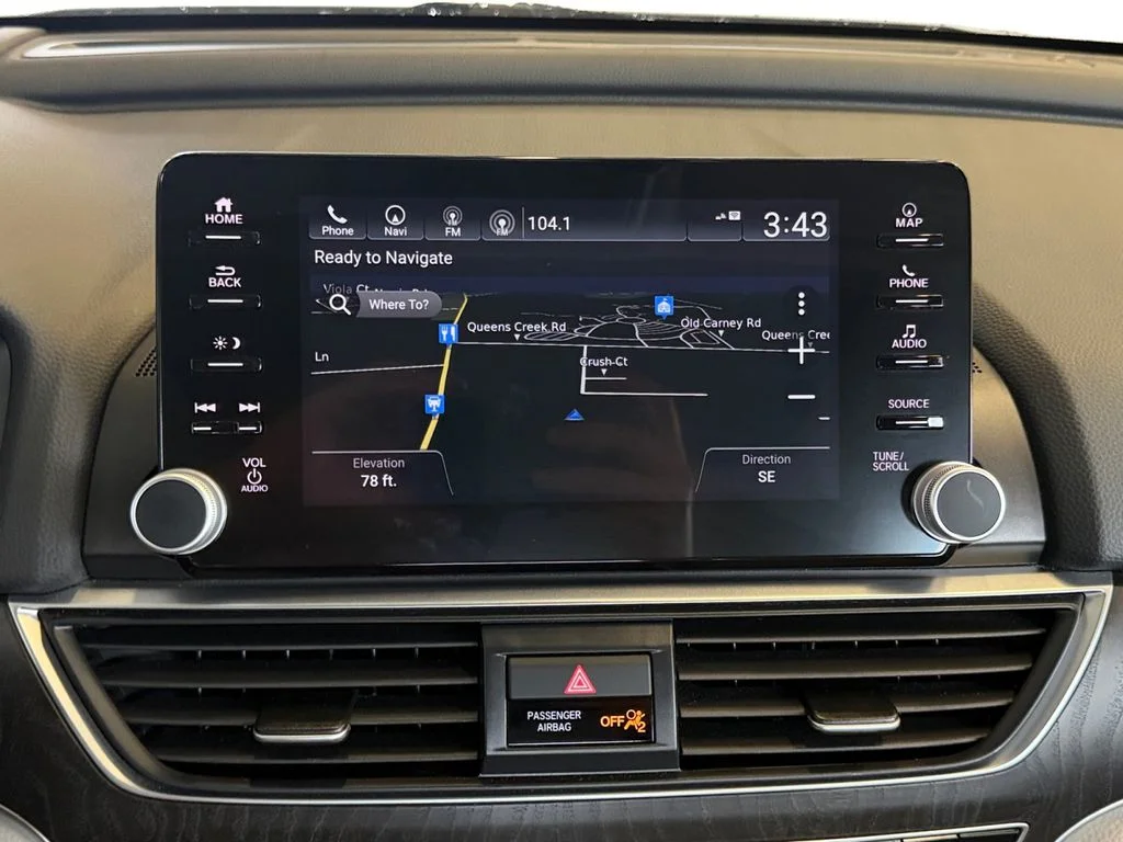 Used 2022 White Honda Touring image 13