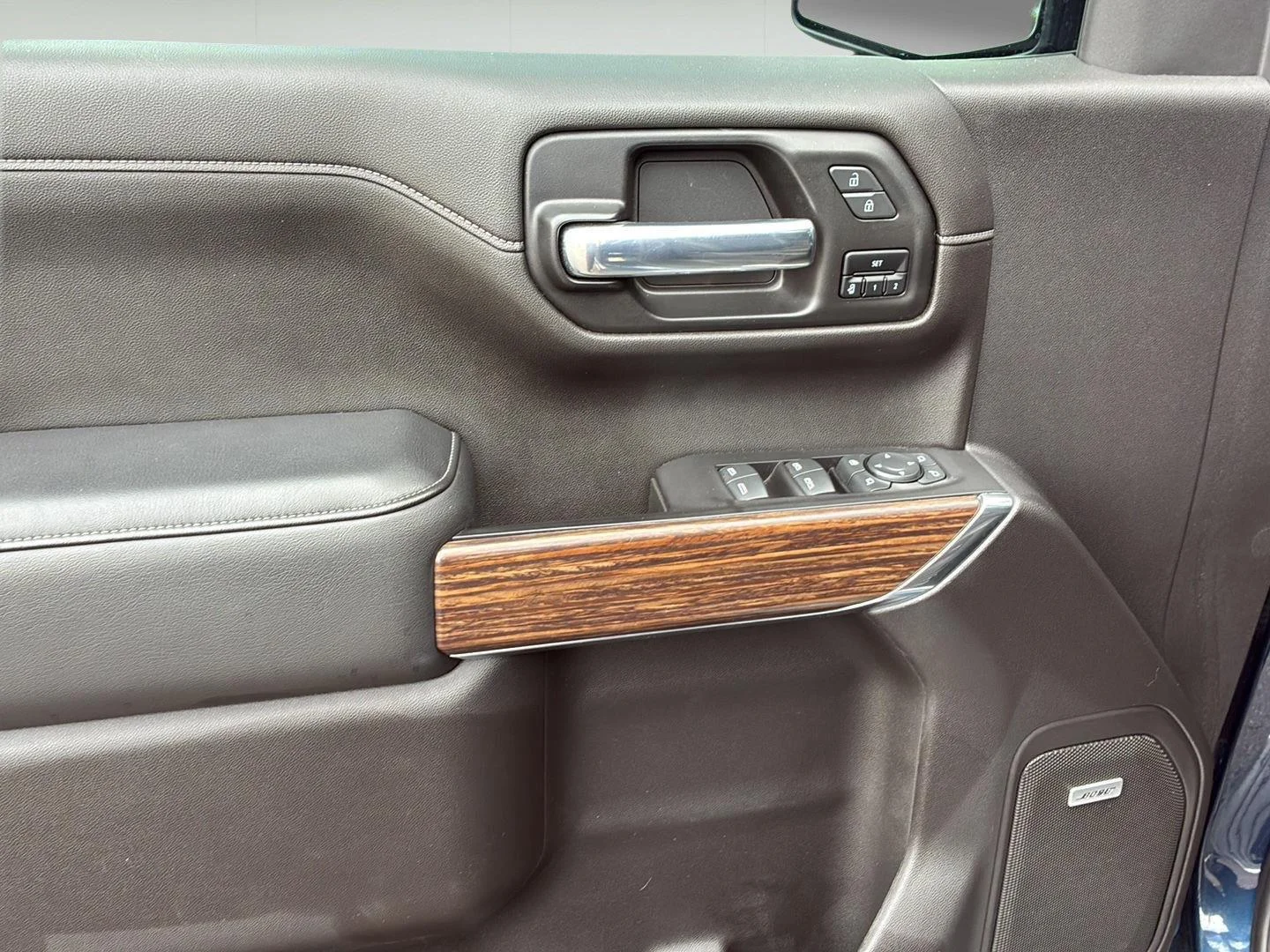 Used 2020 Northsky Blue Metallic Chevrolet High Country image 26