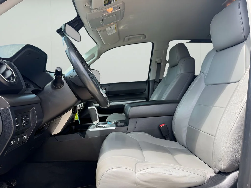Used 2020 Super White Toyota SR5 image 8