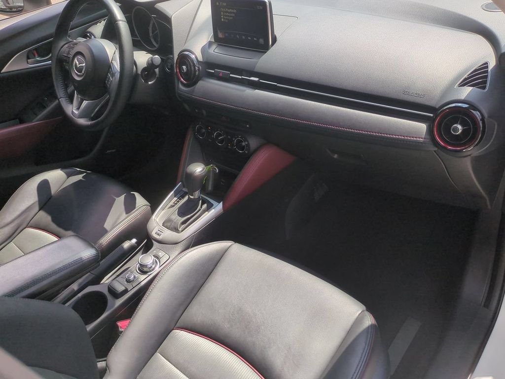 Used 2016 White Mazda Touring image 29