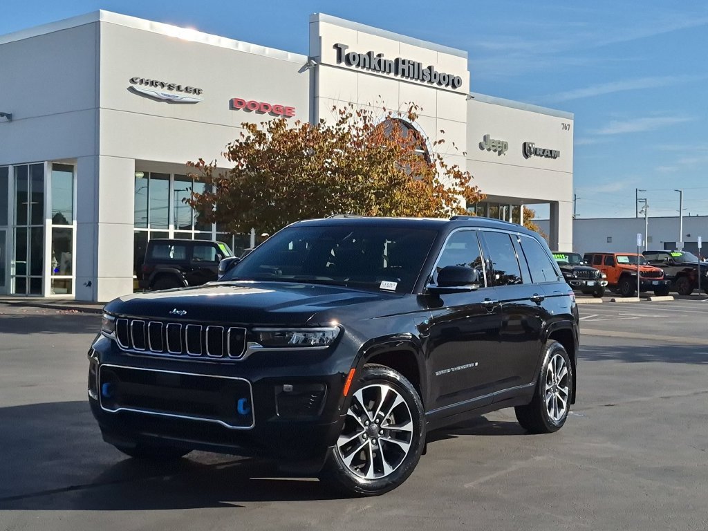 Certified Used 2023 Black Jeep Overland 4xe image 2