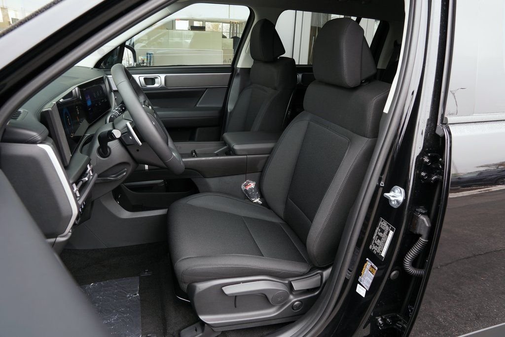 New 2026 Phantom Black Hyundai SE image 33