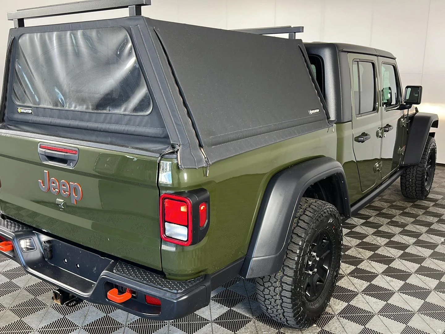 Used 2023 Sarge Green Clearcoat Jeep Mojave image 17