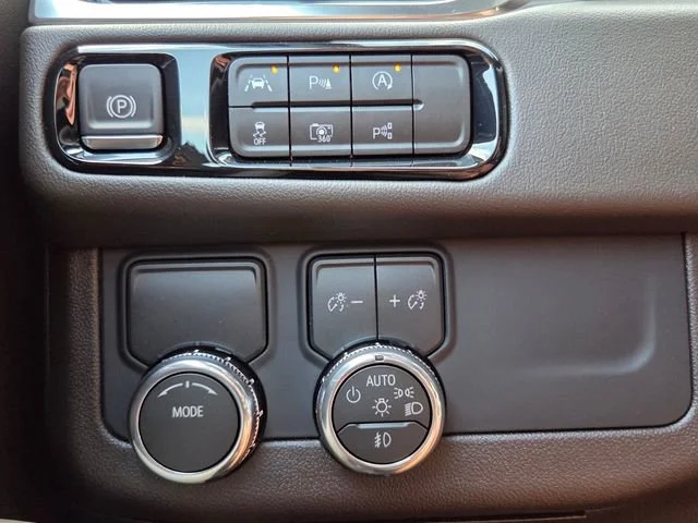 2026 GMC Yukon XL Elevation - Photo 13