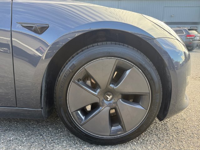 Used 2021 Midnight Silver Metallic Tesla Long Range image 28