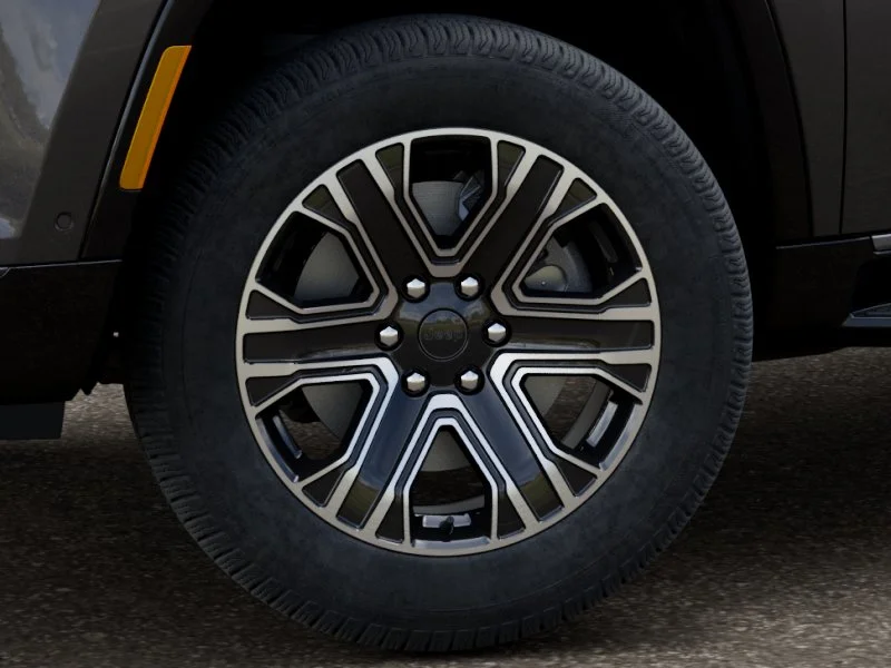 New 2026 Baltic-Gray Metallic Clear-Coat Exterior Paint Jeep  image 4