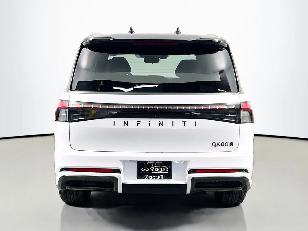 Certified Used 2025 Black INFINITI AUTOGRAPH image 6