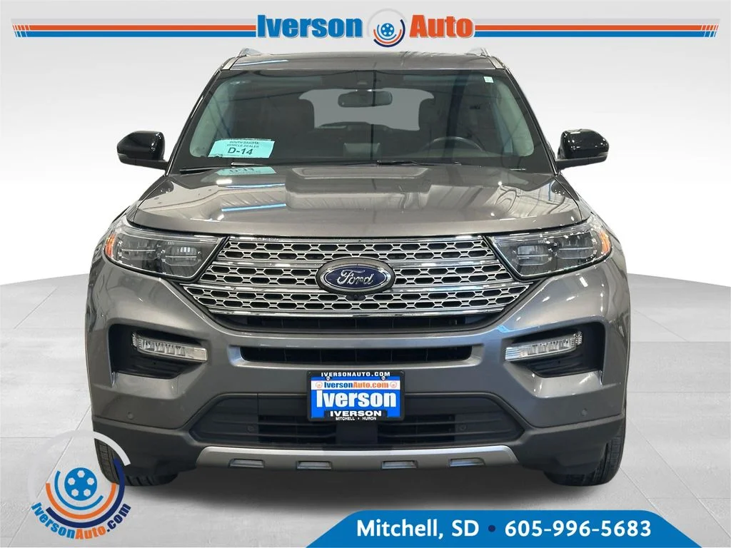 Used 2023 Gray Ford Limited image 3