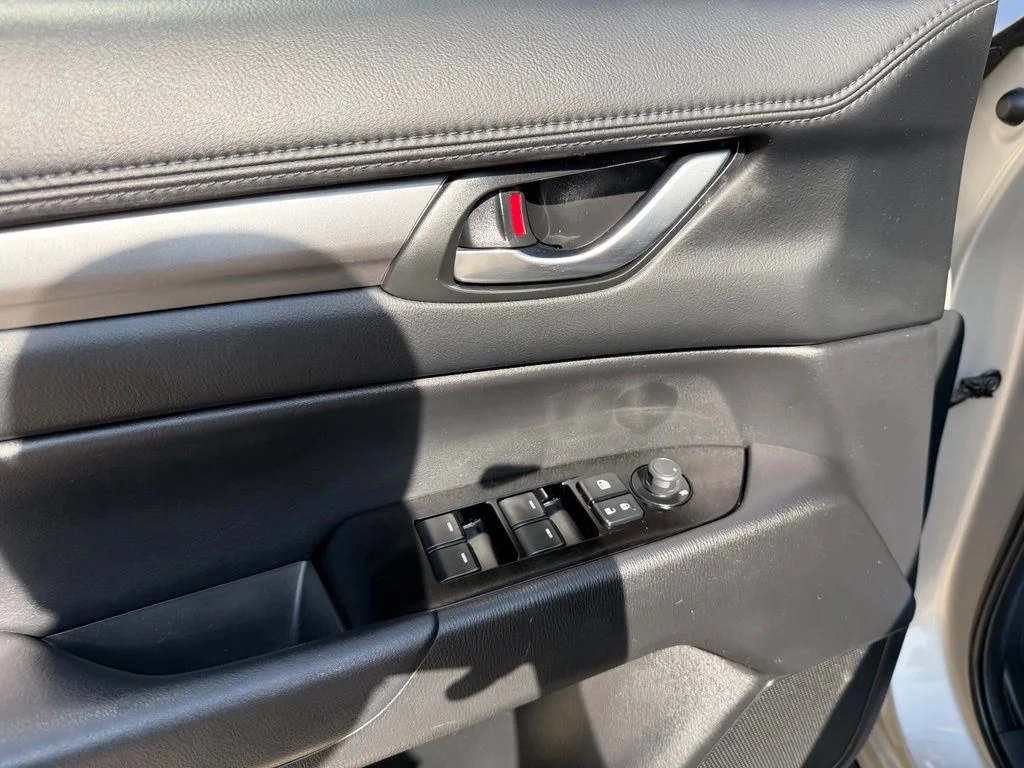 Used 2025 Silver Mazda 2.5 S Preferred Package image 13