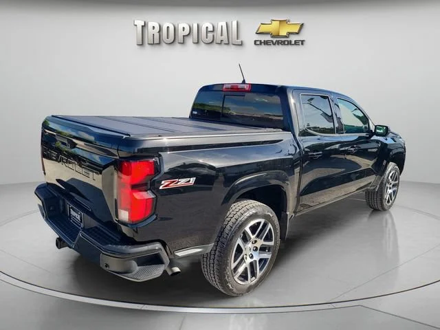 Used 2023 BLACK Chevrolet 4WD Z71 image 5