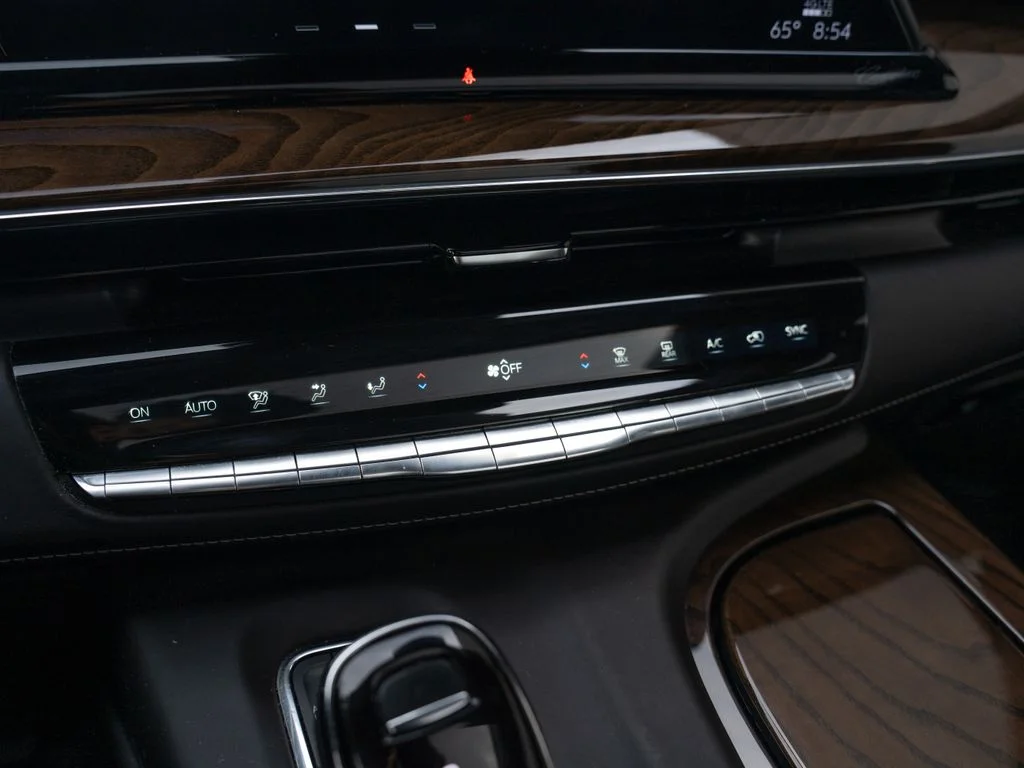 Used 2023 Black Cadillac Sport Platinum image 27