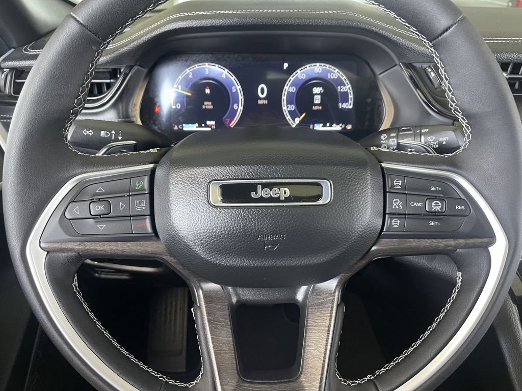 New 2026 Baltic Gray Metallic Clearcoat Jeep Altitude image 30