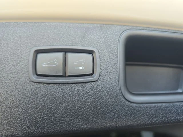 Used 2024 White Porsche  image 16