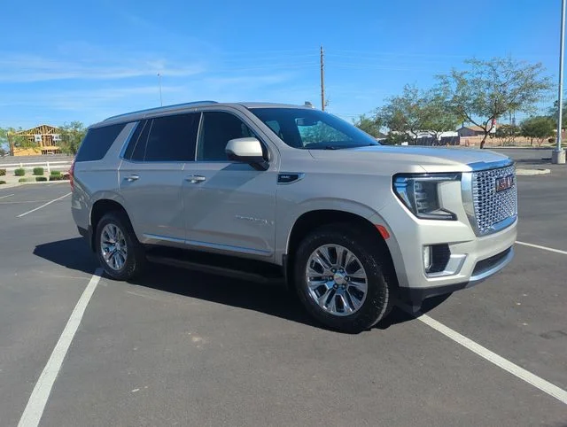 2021 GMC Yukon Denali's photo