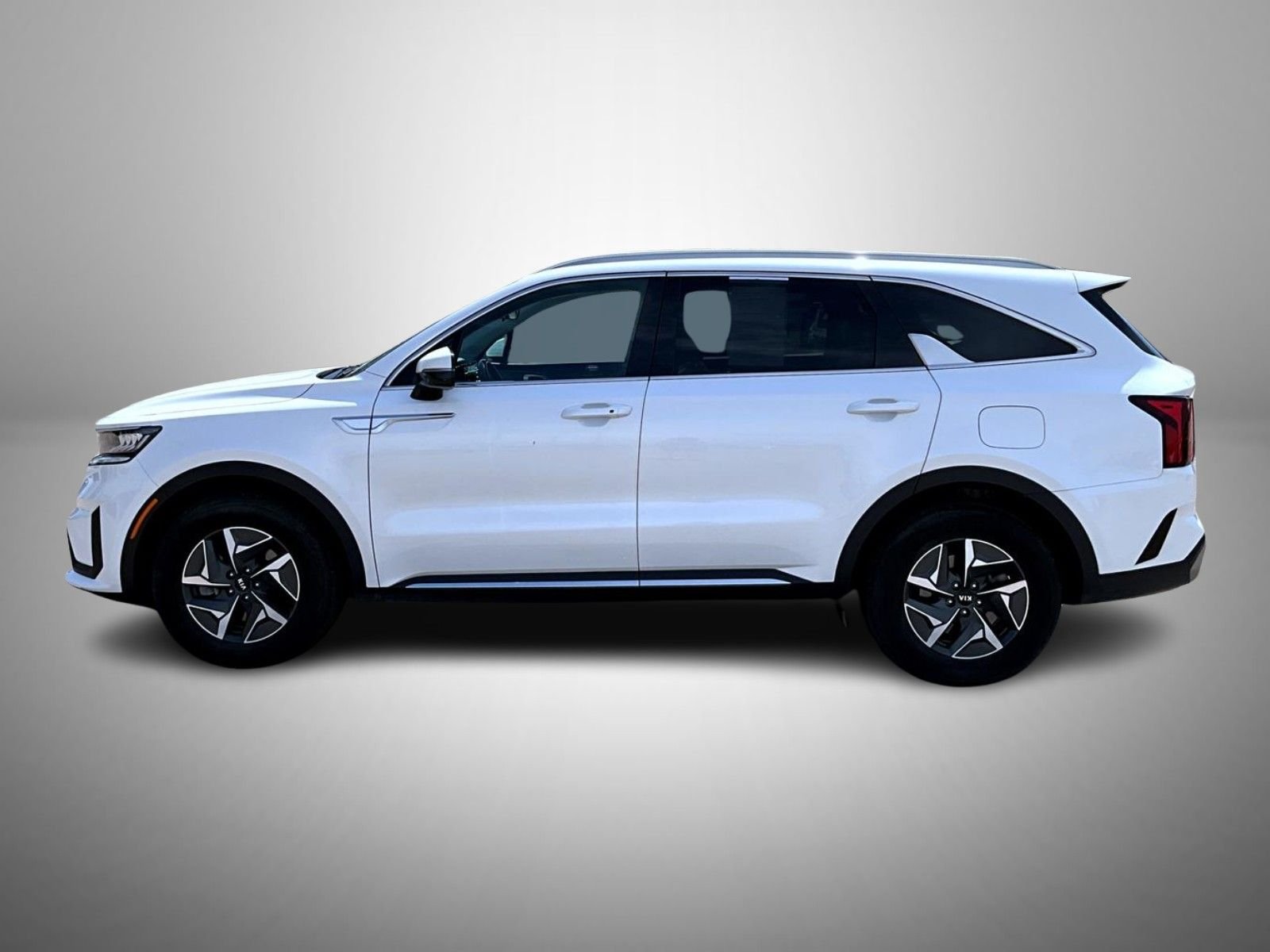 Used 2021 White Kia S image 8