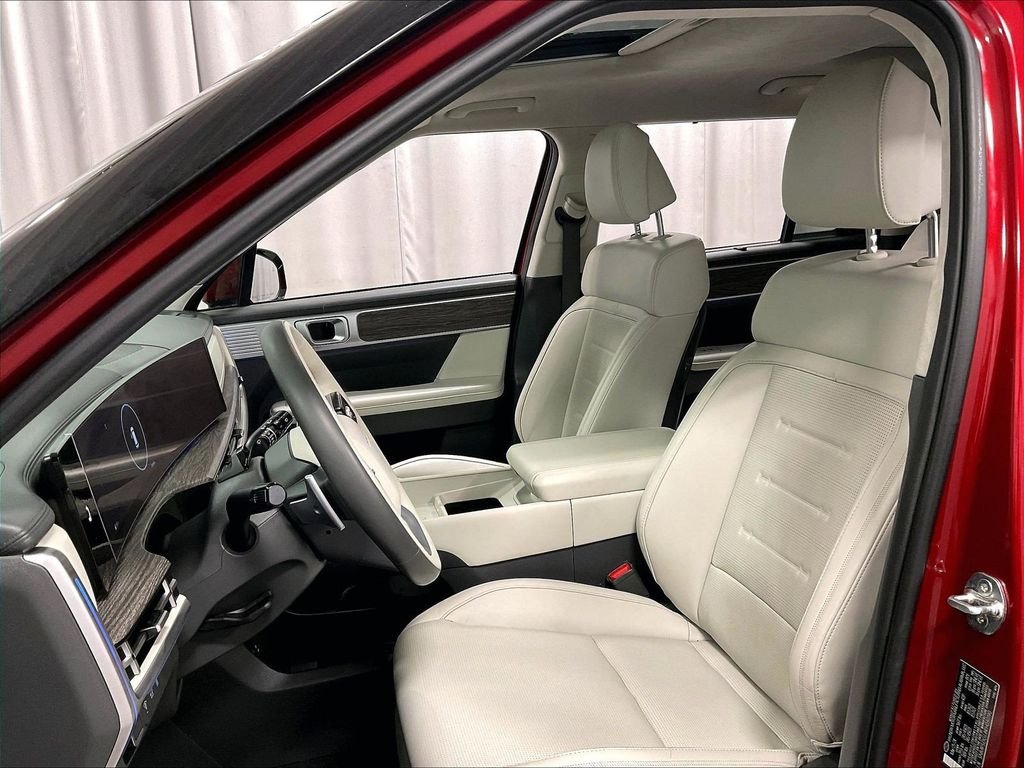 Used 2024 Red Hyundai Calligraphy image 10