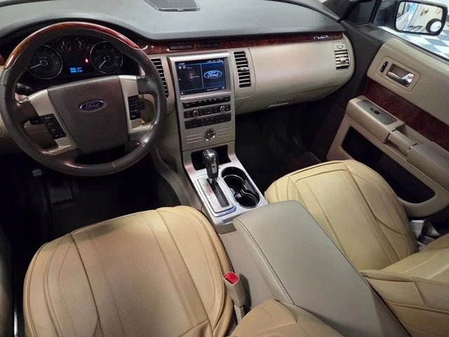 Used 2011 Silver Ford Limited image 14