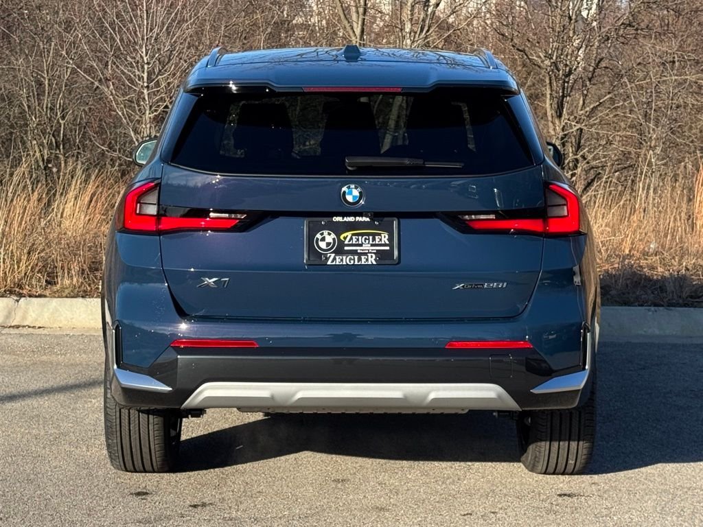 New 2026 Night Dusk Blue Metallic BMW xDrive28i image 5
