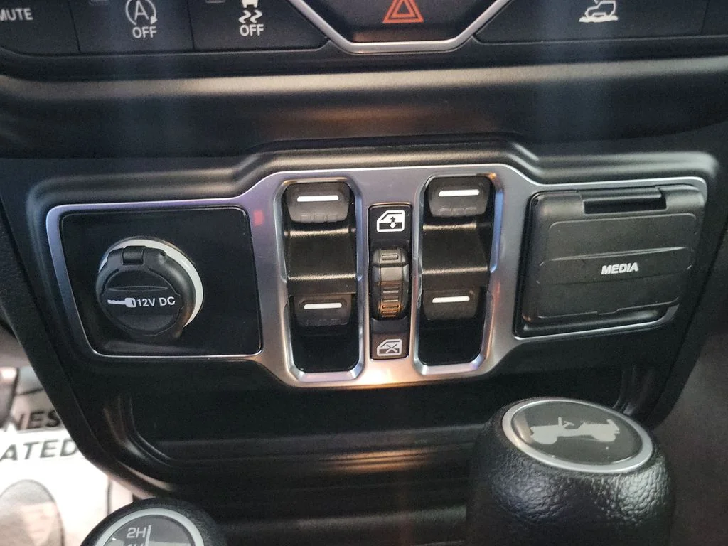 Certified Used 2022 Gray Jeep Unlimited Sahara image 35