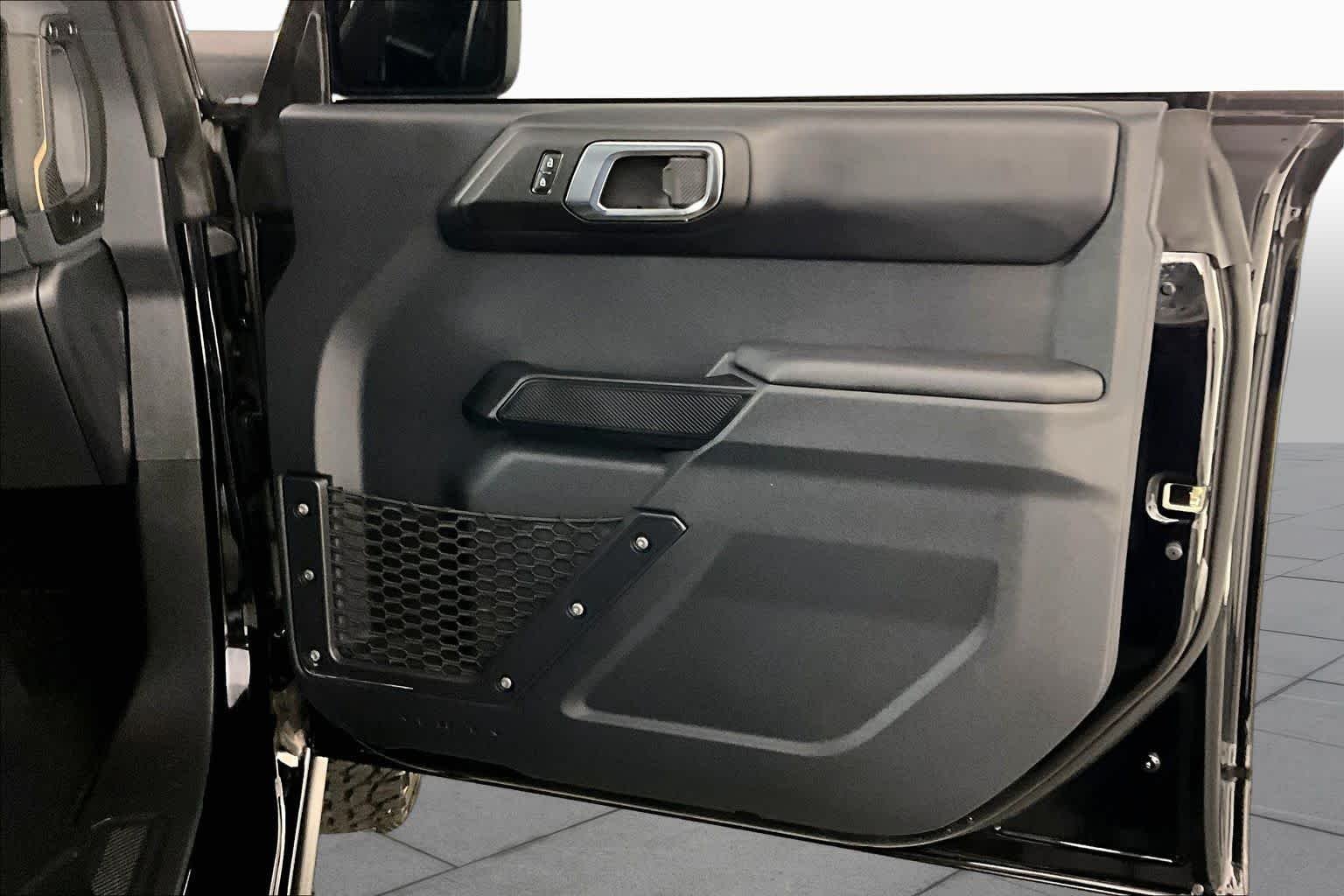 Used 2025 Shadow Black Ford Badlands image 21