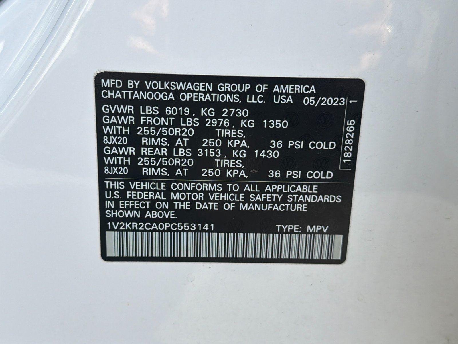 Used 2023 Pure White Volkswagen 3.6L V6 SE w/Technology image 11