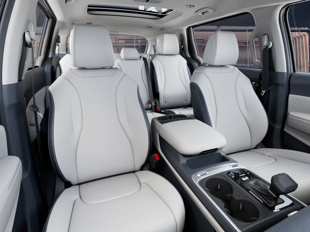New 2026 Ceramic Silver Kia SX Prestige image 15