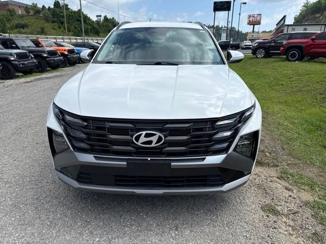 Used 2026 White Hyundai SEL image 8