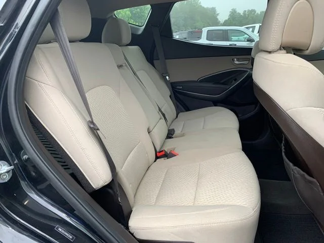 Used 2017 Black Hyundai 2.4 Base image 13