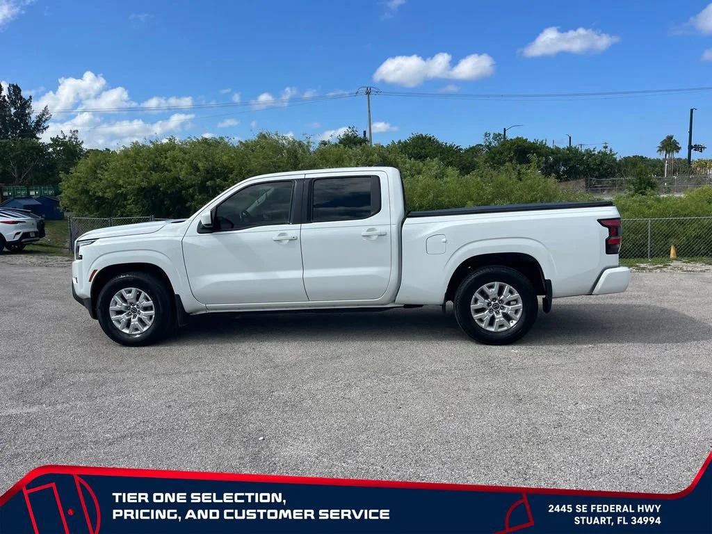 Used 2022 White Nissan Crew Cab Long Bed SV 4x2 image 8