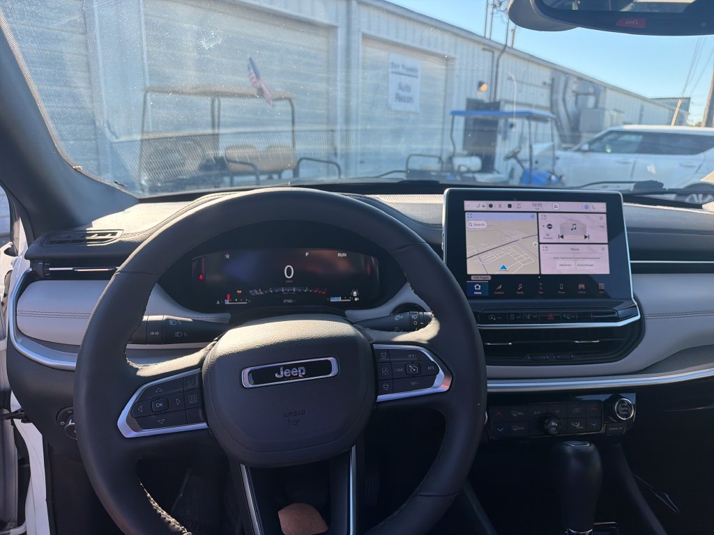 Used 2025 White Jeep Limited image 16