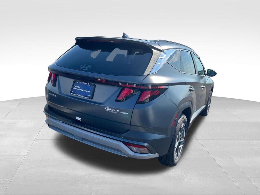 Used 2025 Gray Hyundai SEL image 5