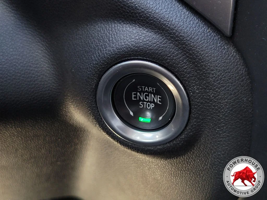 Used 2021 White Chevrolet LT image 33