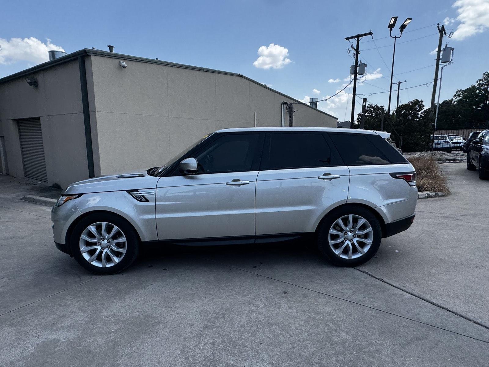 Used 2016  Land Rover V6 HSE image 3