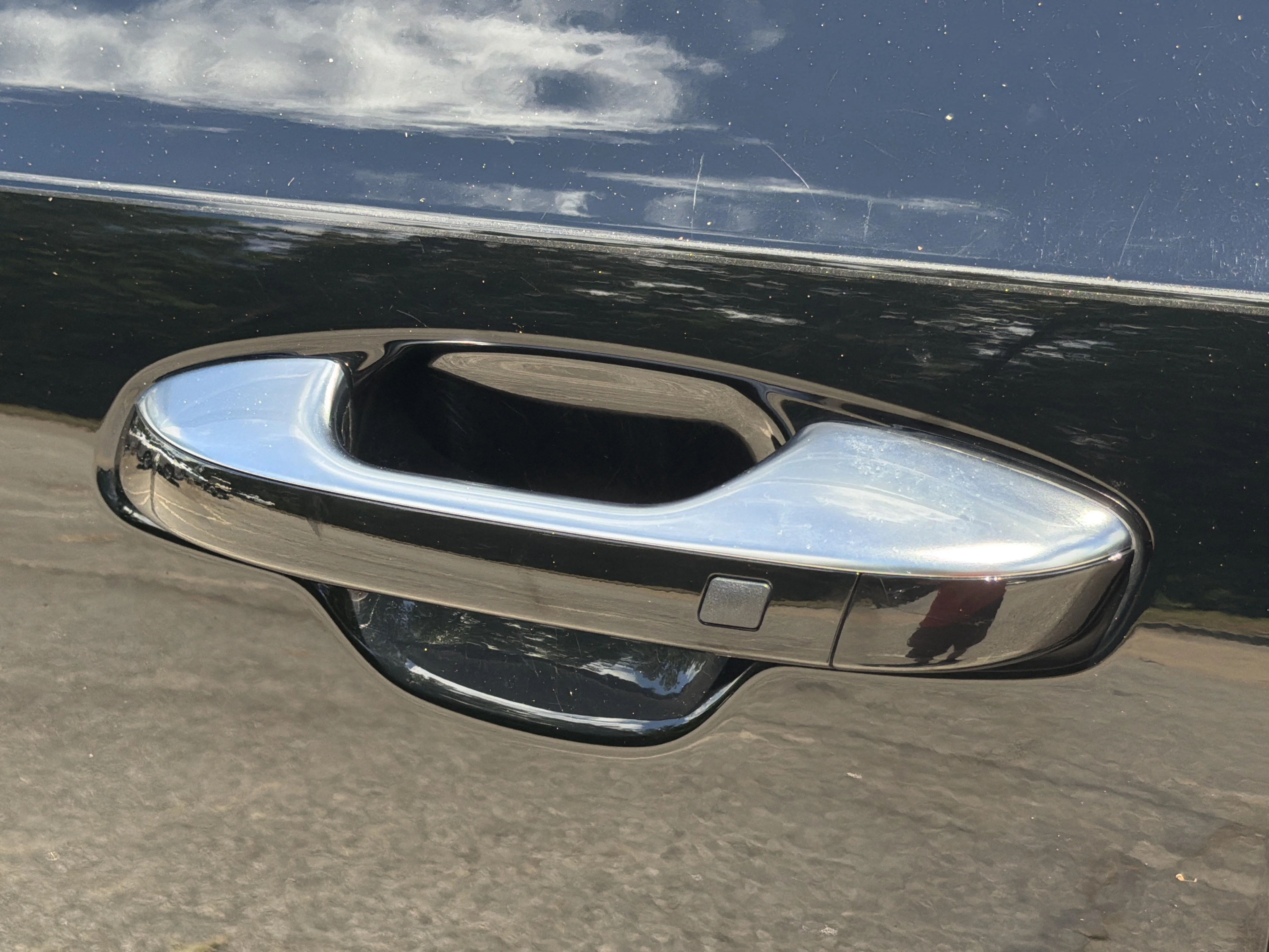Used 2022 Ebony Black Kia SX image 36