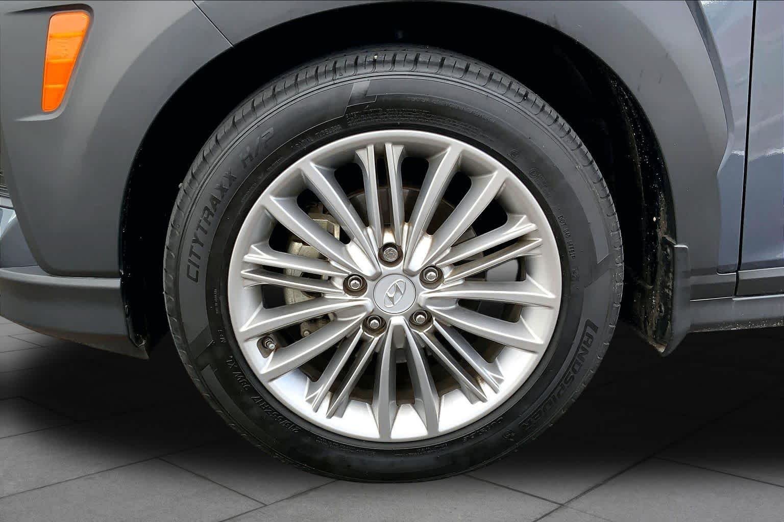 Used 2021 Thunder Gray Hyundai SEL image 10