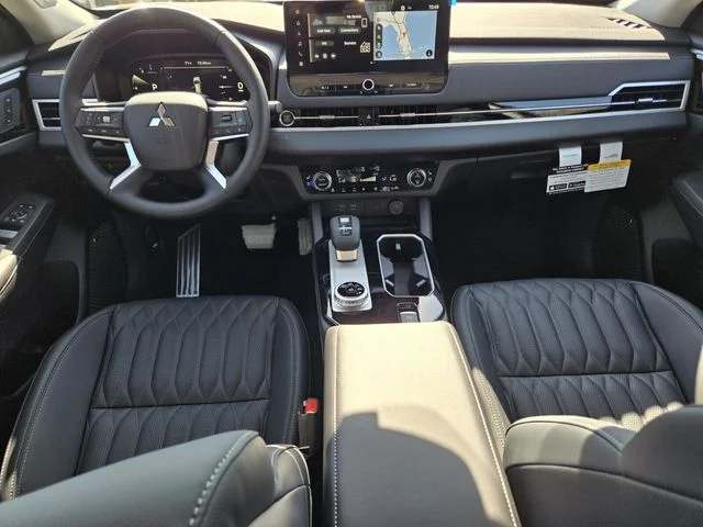 New 2026 Black Mitsubishi SEL image 7