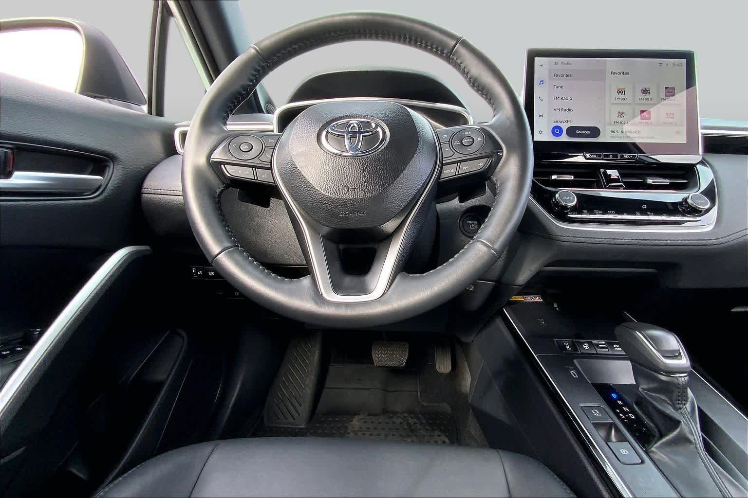 Used 2026 Wind Chill Pearl Toyota Hybrid XSE image 6