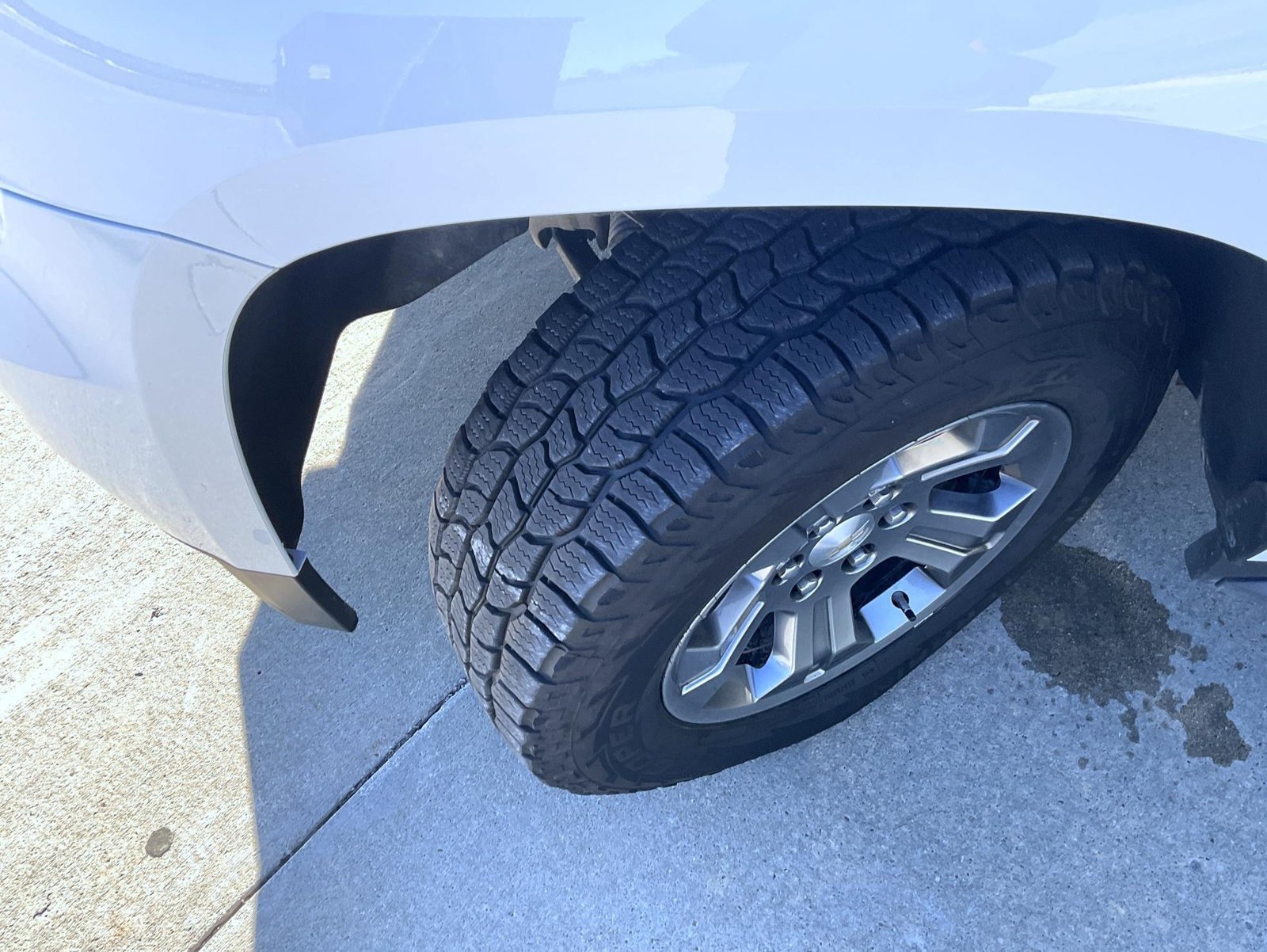 Used 2020 White Chevrolet LS image 23