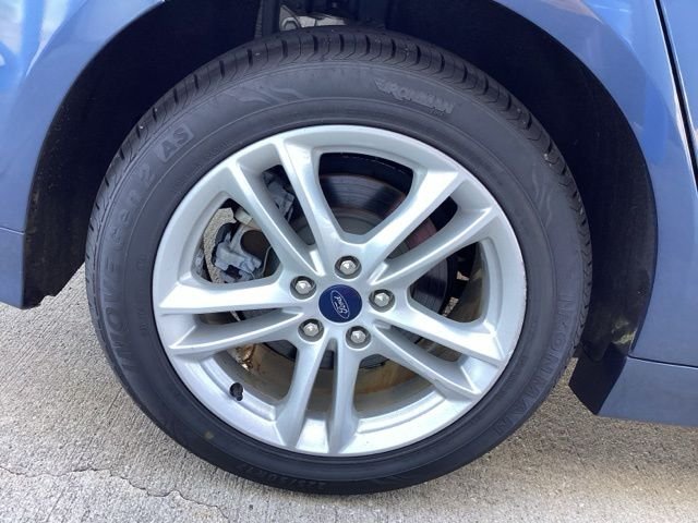 Certified Used 2018 Blue Metallic Ford S image 8