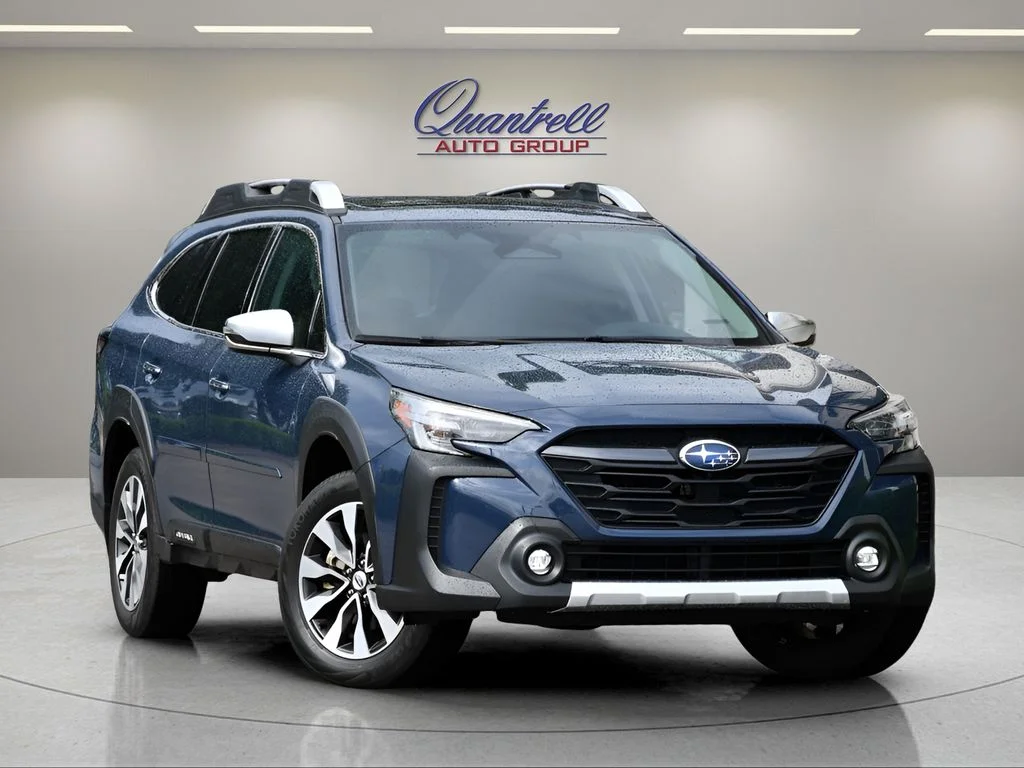 2025 Subaru Outback Touring's photo