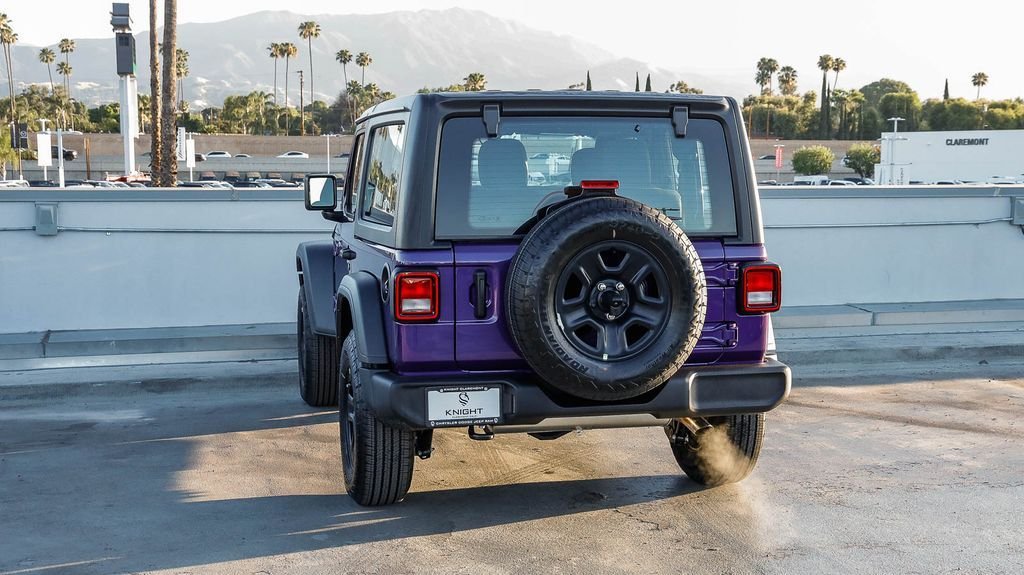 New 2026 Reign Jeep Sport image 7