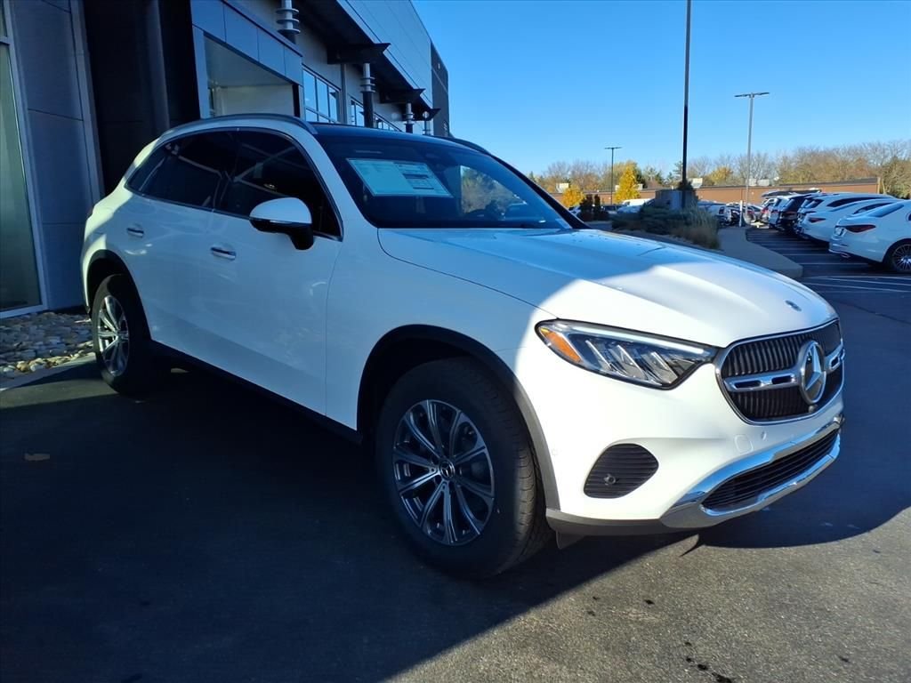 Used 2026 Polar White Mercedes-Benz GLC 300 image 8