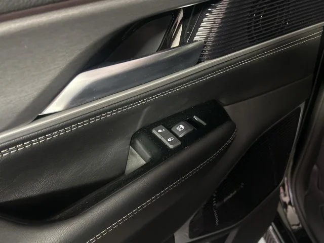 New 2026 High Gloss Black Exterior Paint Jeep Grand Wagoneer image 39