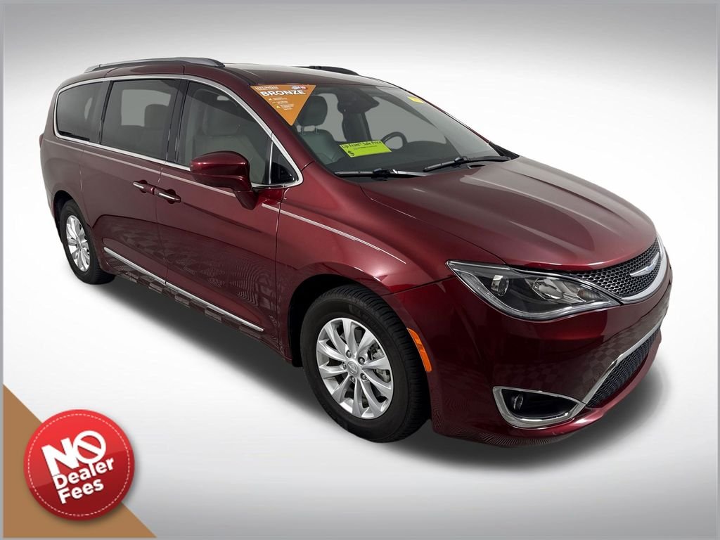 2018 Chrysler Pacifica Touring L Plus's photo