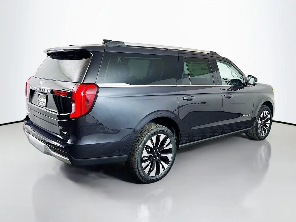 New 2026 Dark Matter Gray Metallic Ford Platinum image 16