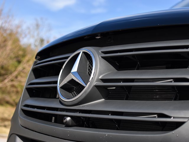 New 2026 Jet+Black Mercedes-Benz Cargo 170 WB image 43